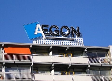 Aegon divests Hungarian unit for €620m to VIG Aegon divests Hungarian unit for €620m to VIG